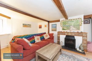 Sitting Room- click for photo gallery